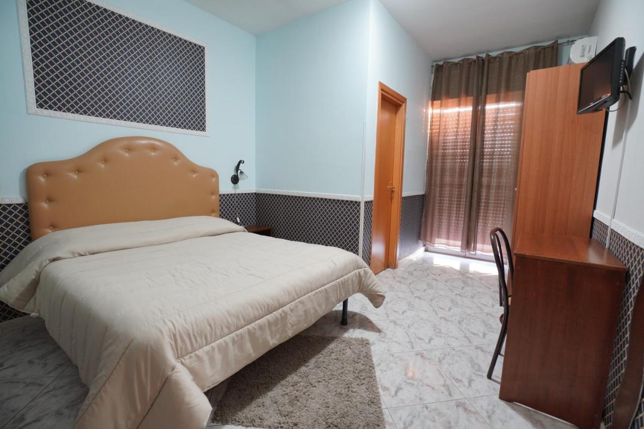 Hotel Stefany Lago Patria Exterior photo