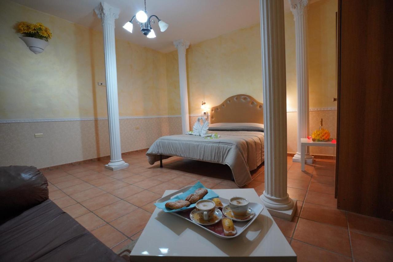 Hotel Stefany Lago Patria Exterior photo